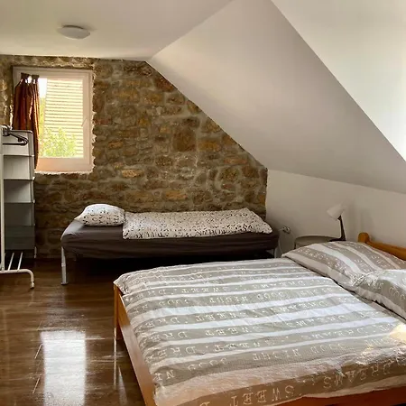 Modern Stone House In With Jacuzzi Дом отдыха Балатонфюред