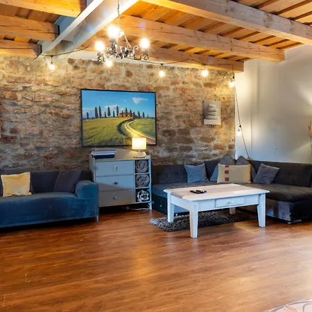 Semesterbostad Modern Stone House In With Jacuzzi Balatonfüred