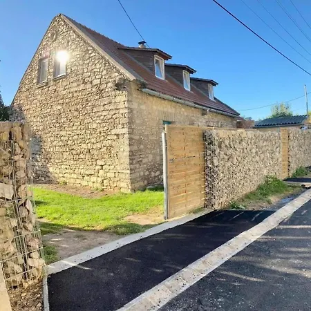 Modern Stone House In With Jacuzzi بالاتونفوريد